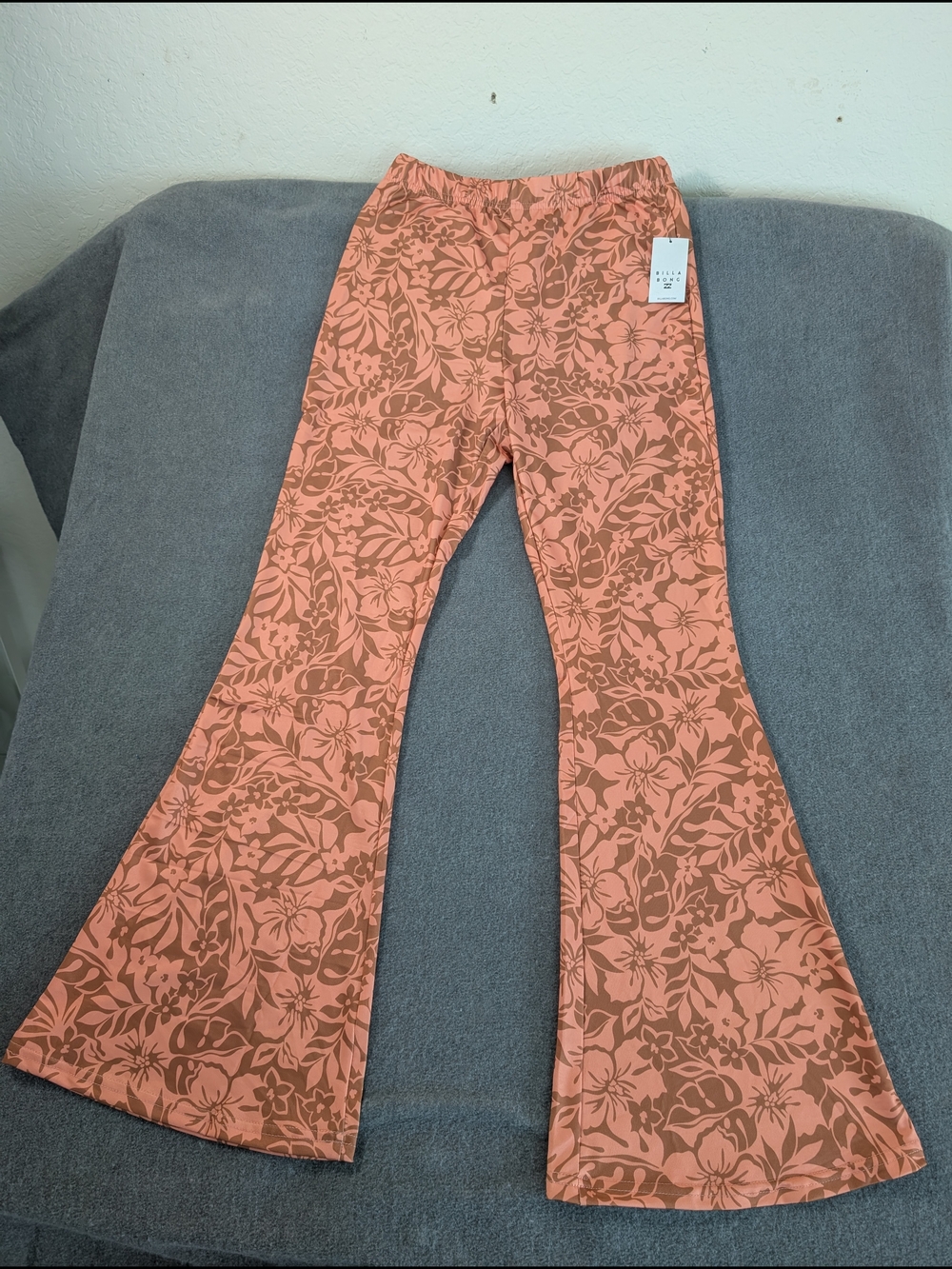 Billabong NWT Hang Loose Floral Flare Pants M Coral Tropical Lounge Beach - Picture 2 of 14